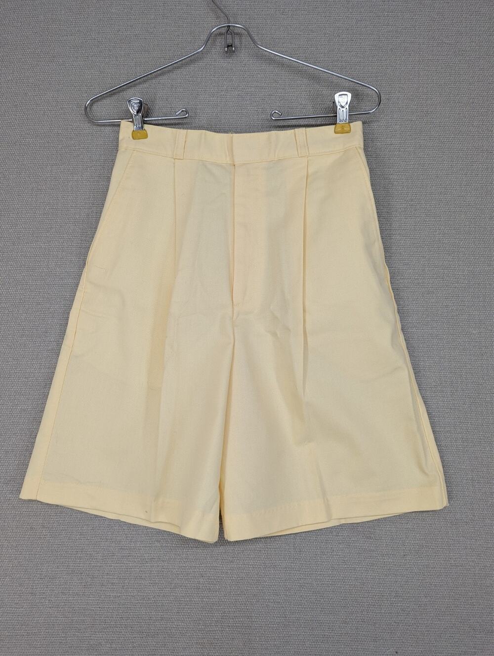 Vintage Cheryl Tiegs Shorts Size 8 High Waisted USA Light Yellow -0925F188